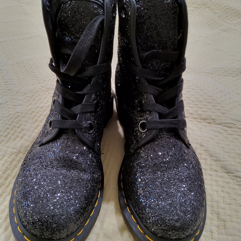 Dr. Martens 1460 Farrah Black Glitter 8-Eye Lace-Up Boot Size 9 - Picture 4 of 10